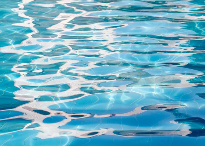 Une eau saine pour la piscine