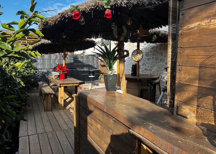 thumbnail (1)ghdsghsdh