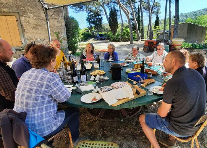 Première activité avec les vignerons Mailhacois 🍇 🍇 🍇