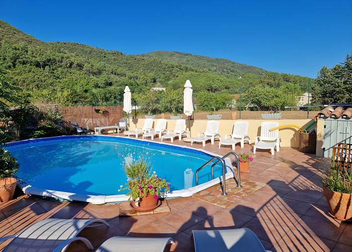 Vous entendez le chant des Cigales...