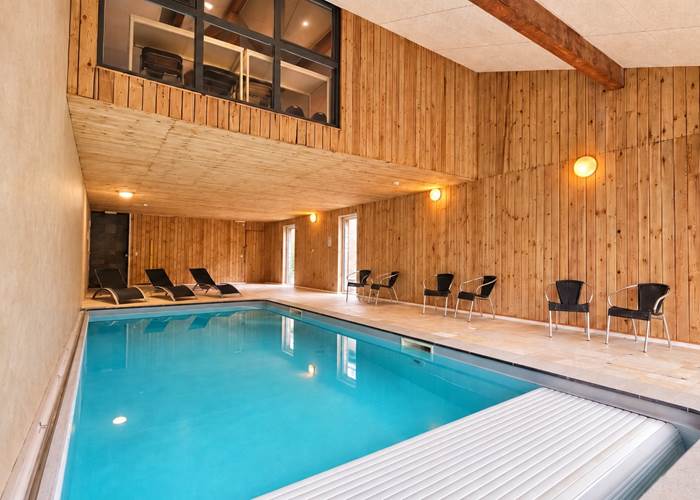 Fagne515-piscine-vue-interieure