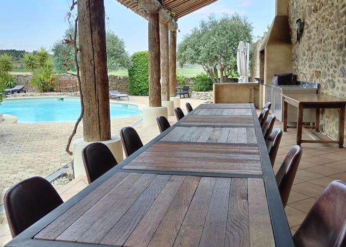 Nouvelles tables extérieures réalisées par Olivier