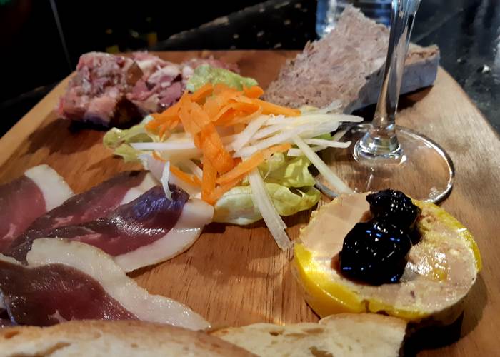 20200213_142245 planche aux produits de la Ferme de Beauregard