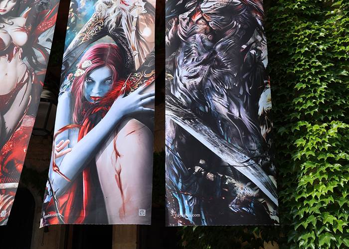 Exposition Onirisme au Château de Saint-Chamarand, Xavier Artesien, tailleur de pierre, Bruno Wagner, illustrateur de Fantasy