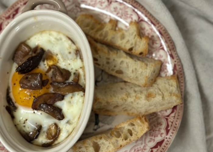 Oeuf cocotte aux cèpes des Combrailles