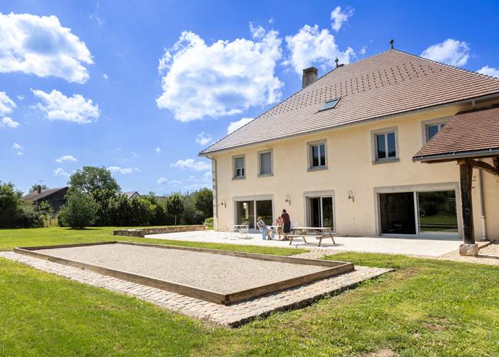 Baignées de lumière, nos terrasses ensoleillées sont l'endroit parfait pour prendre un bain de soleil