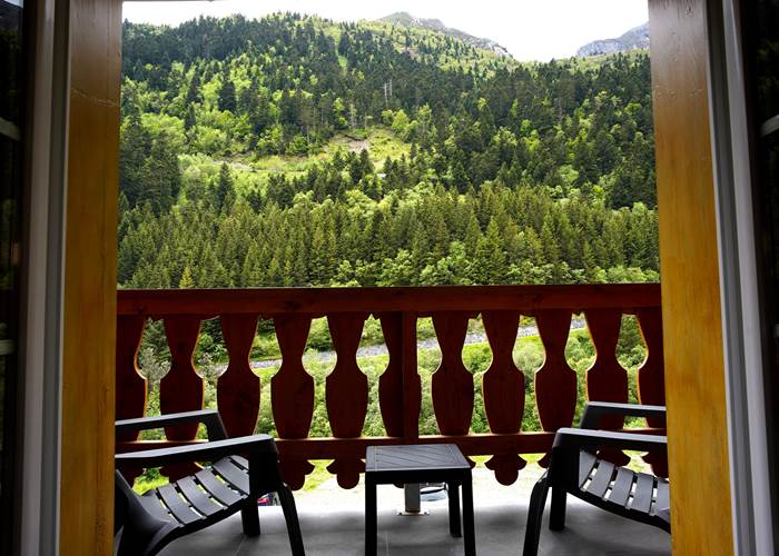 Détente face aux cimes pyrénéennes