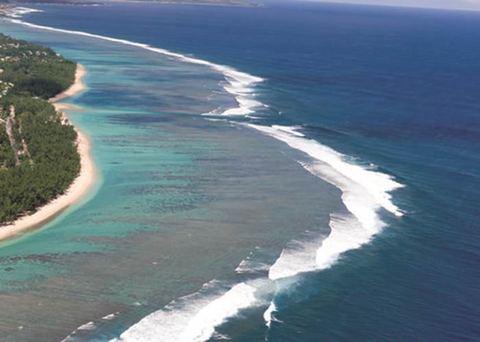 lagon_vue_du_ciel45_-_credit_irt_-_serge_gelabert_dts_12_2015