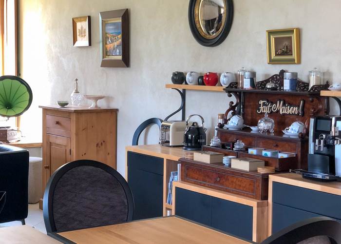 espace petit-déjeuner et boissons