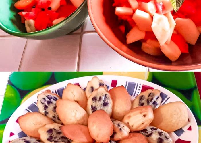gateaux "fait maison" et salade de fruits frais