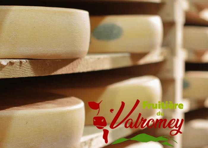 Fruitière du Valromey  : Découvrez le Comté local et d'autres produits du terroir dans un cadre authentique à deux pas du Manoir !