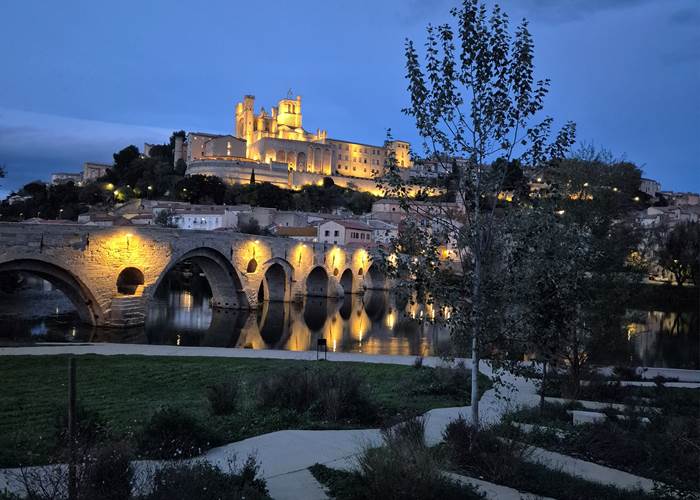 Jardin au pied du Pont Vieux Béziers