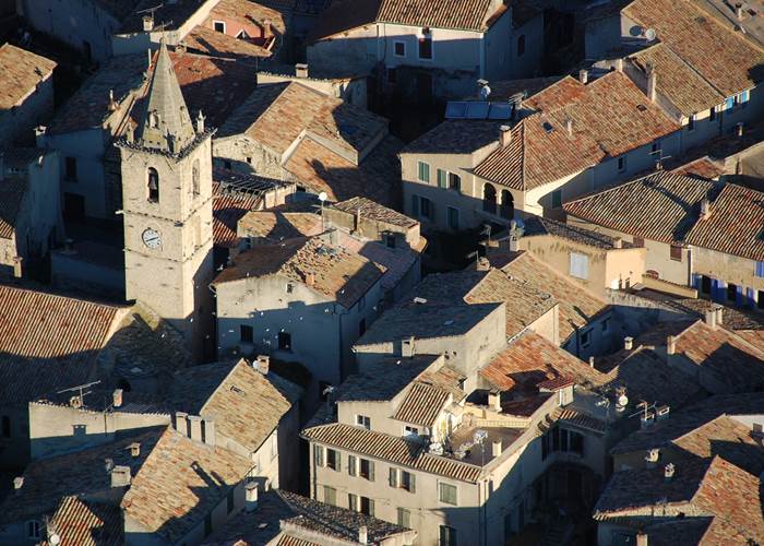 Saint Etienne Les Orgues vu du ciel