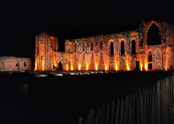 Abbaye Maillezais illuminée