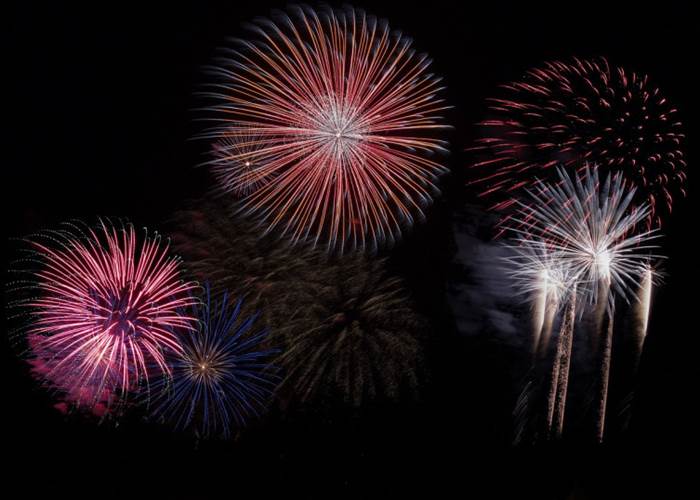 feu d'artifice à Chénas