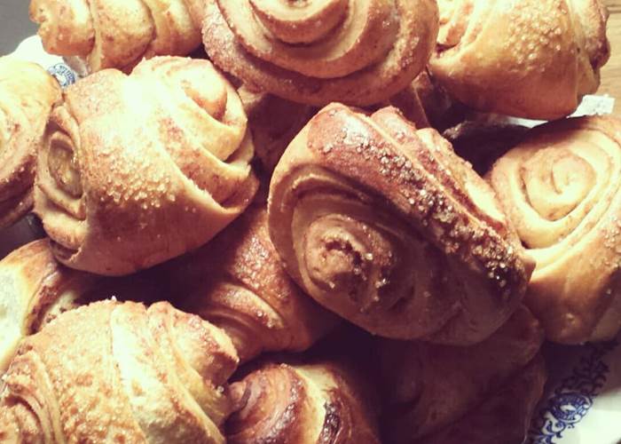 Cinnamon rolls