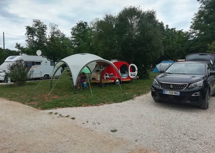 emplacement camping