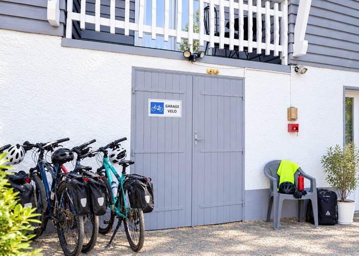 LOCAL A VELO FERME ET SECURISE