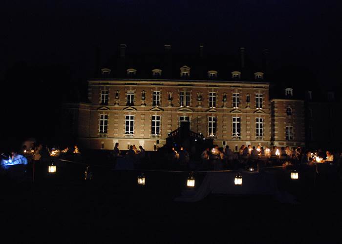 Dîner en blanc au Château d'Auteuil