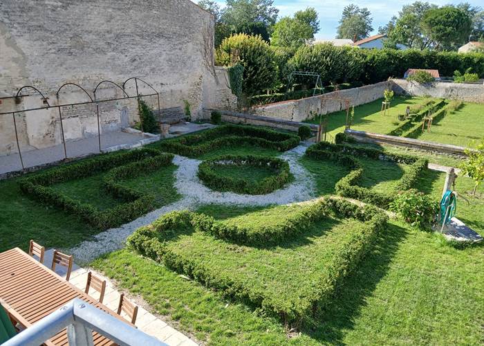 Les jardins : jardin haut et jardin bas