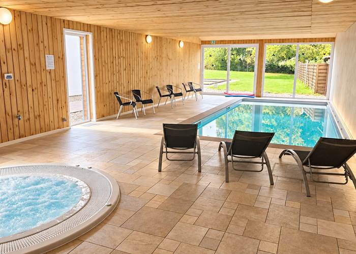 Fagne515-piscine-jacuzzi