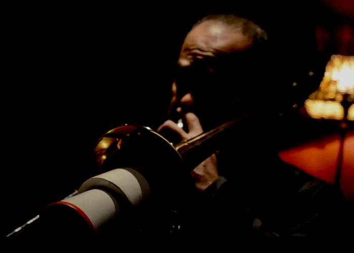 Guinguette, Plats à partager, Jazz, Concert, Produits locaux et frais, Vins Biodynamie, Nature, Vue sur Dordogne