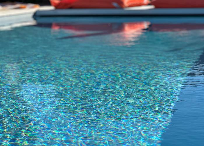 Piscine vue eau