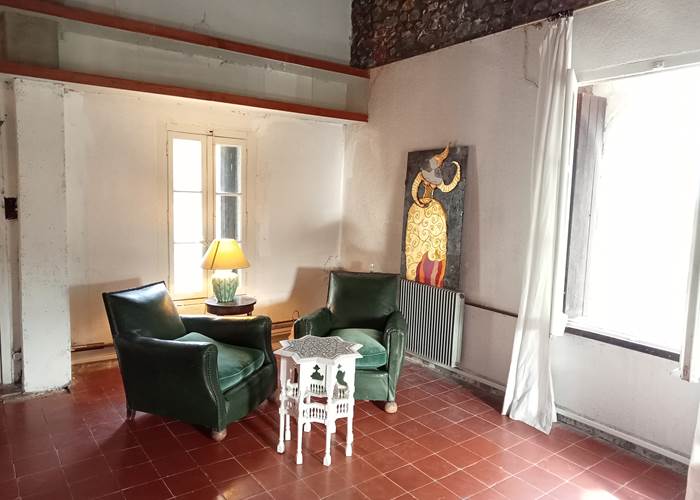 Le Mas Palegry chambres d'hôtes Perpignan - La suite impériale vous attend. 80 m² sous une charpente de 150 ans et une décoration originale. Climatisation réversible; A 2ème étage sans ascenceur