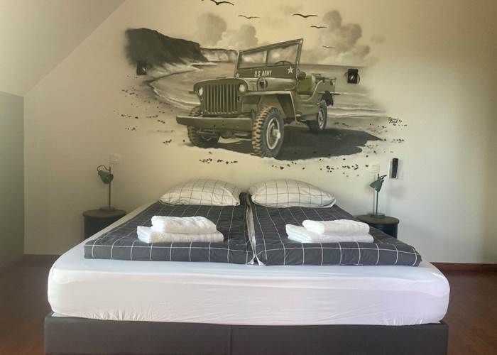 Jeep willys-plage-du-débarquement-utah-beach-normandie-vache-normande
