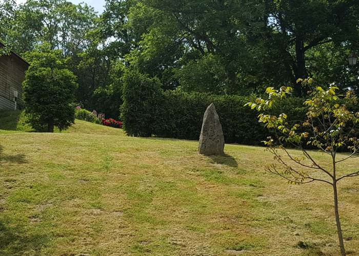 Les Chalets de la Margeride: Le Menhir de l'accueil