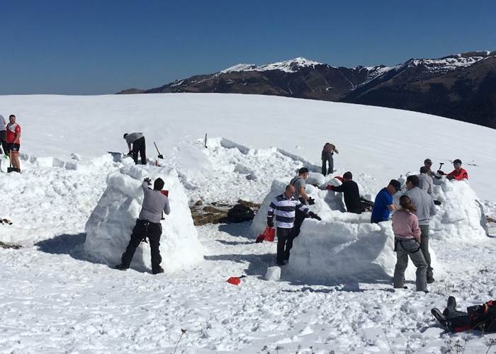 Challenge construction d'igloos entre amis