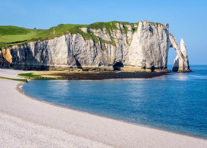 Célèbres Falaises et sa plage - Etretat
