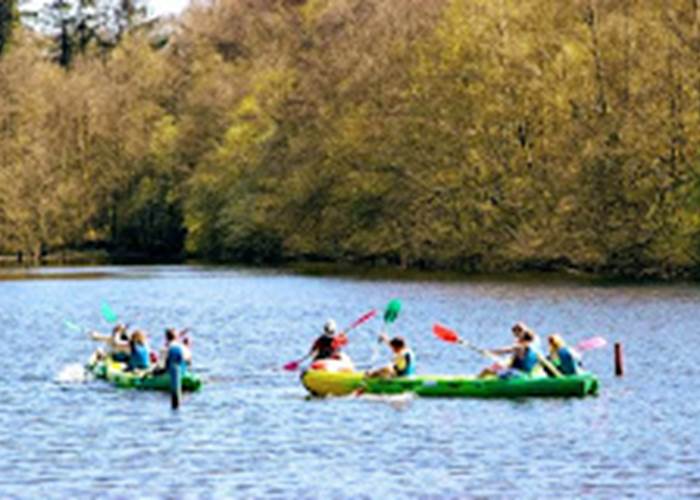 Canoës