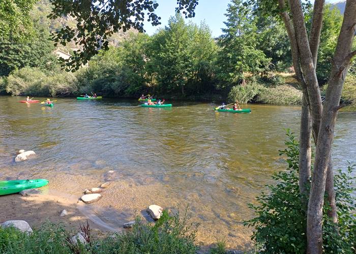 Canoë kayak dans les gorges de l'Allier