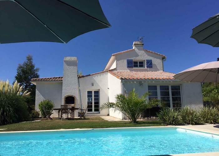 Piscine chauffée - Chambres d'hotes Une Escale à Pornic