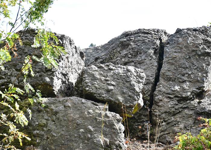 Muno: La Roche à l'Appel Détails