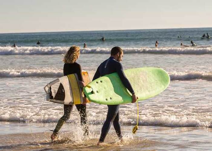 Surfer sur la presqu'île de Quiberon-page
