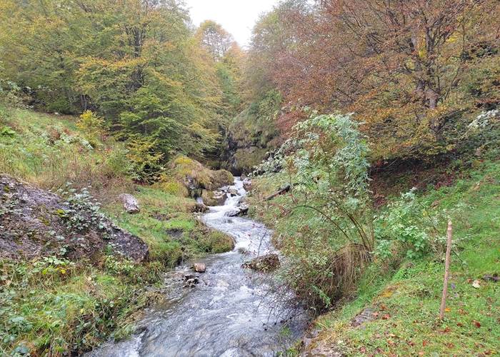 Paysages des Pyrénées Béarnaises - L'automne vers le cirque de Lescun