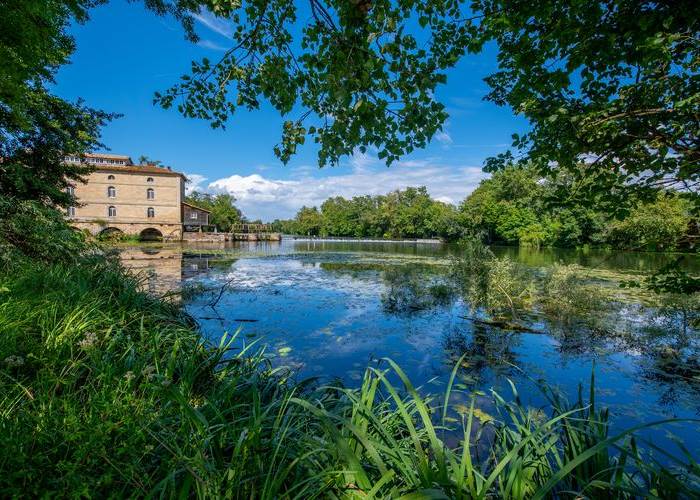 Le Moulin de Porchères au bord de l'Isle