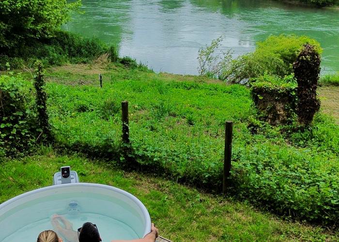 Jacuzzi