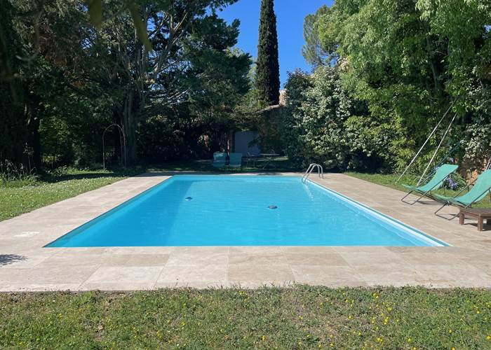 Un dernier plongeon dans la piscine ?