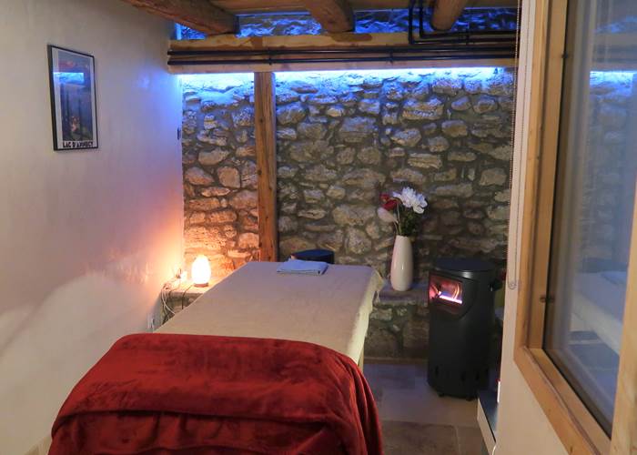 Un espace massage douillet.
