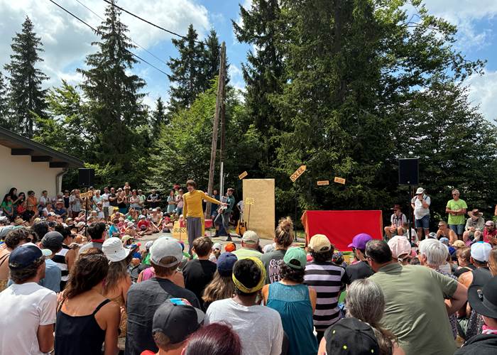 L'abonde, fête de village conviviale sur la station des Rousses