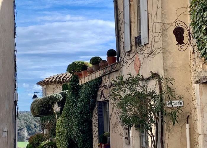 Le salon de thé "Les buis de Lussan"