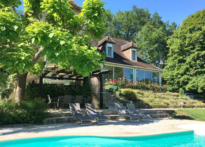 bnb piscine dordogne perigord Feuillantines