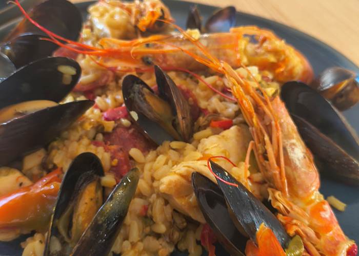 Dîner maison servi aux professionnels en soirée étape à La Girouardière