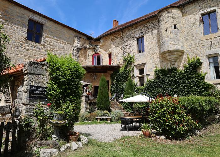 chateau-saint-chamarand-hebergement-groupe-gites-chambres-lot