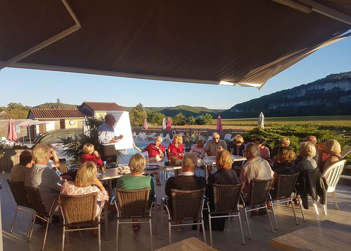 En attendant l'apéritif