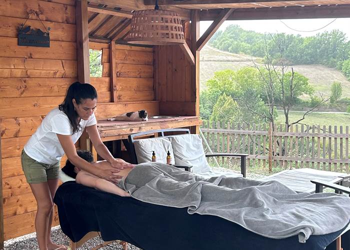 massage plein air sous pergola
