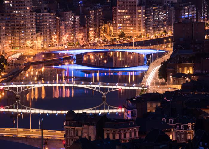 La Meuse by night